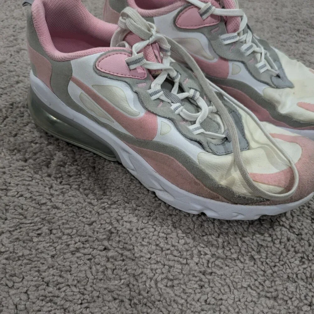 NIKE Air Max 270 React Pink White and Grey Kids‎ Size 6